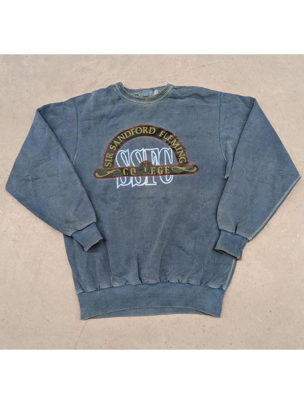 Vintage 90s Sir Sandford Fleming College crew neck sweater